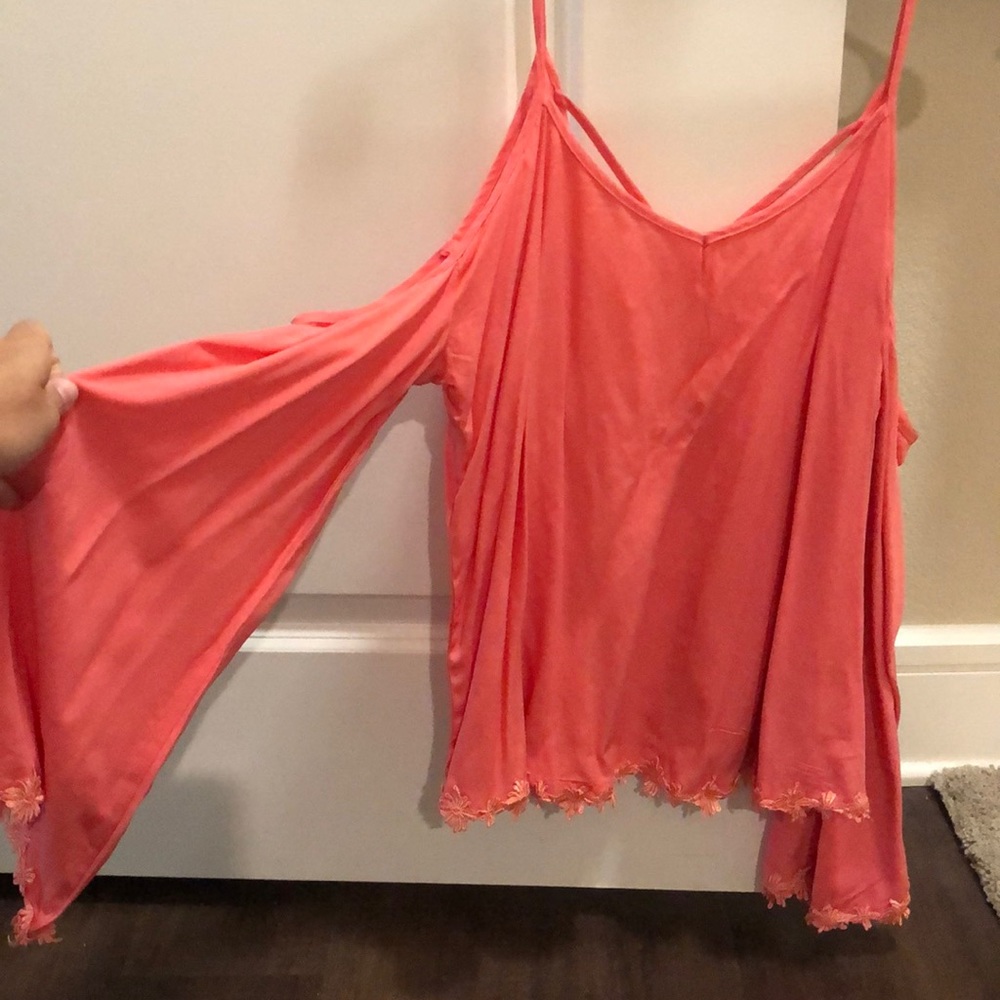 Cropped shirt